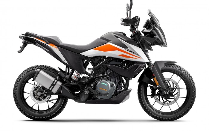 2020_KTM_390_ADVENUTRE_04